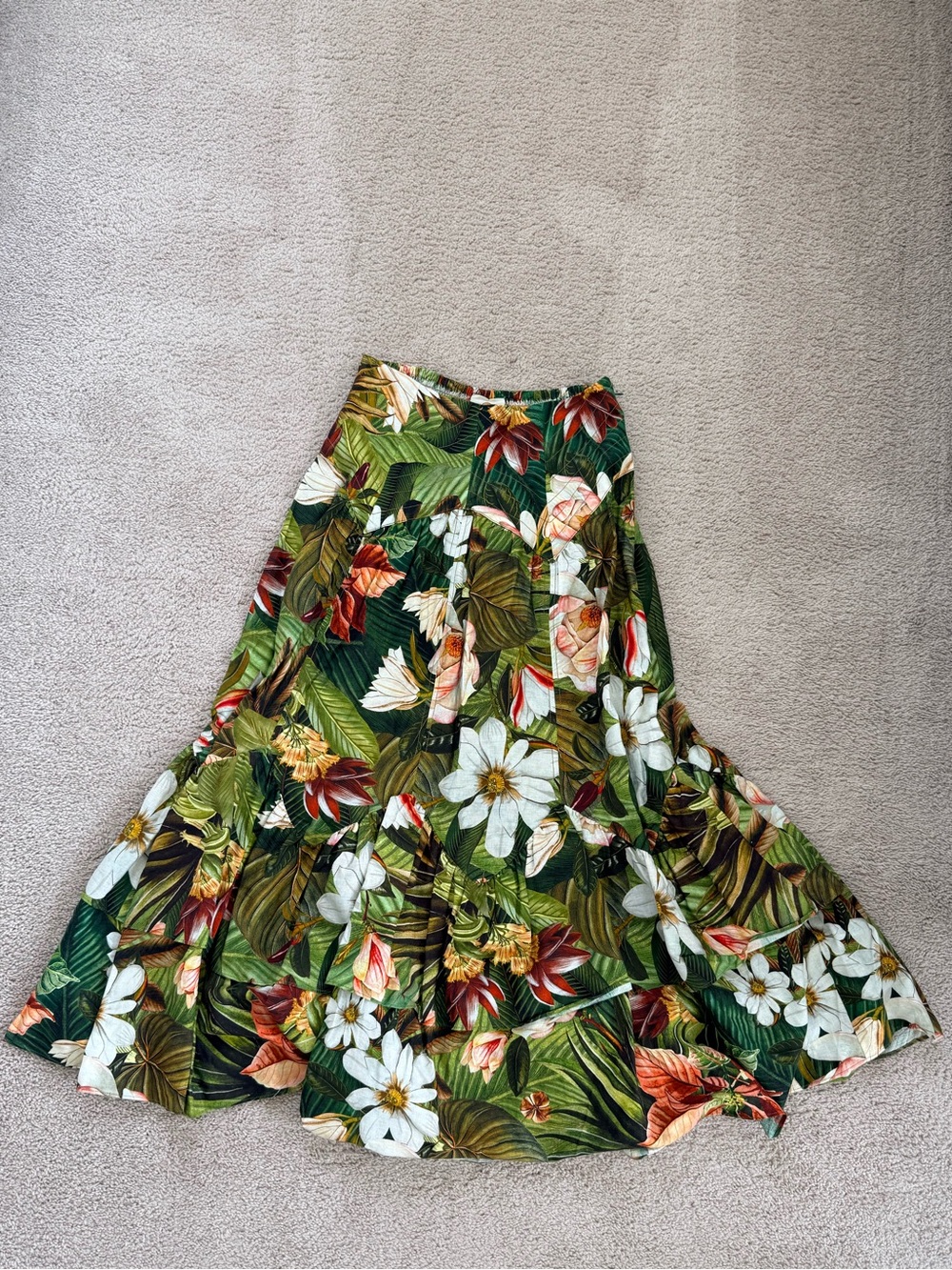 Like New FARM Rio Tropical Floral Tiered Fit and Flare Maxi Skirt in Green Size